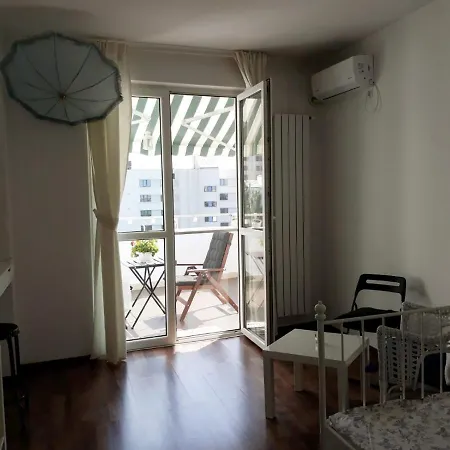 Daire Big Balcony Penthouse Studio In City Centre *
